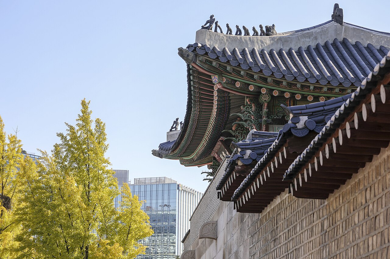 From LG Heir to LX Founder: Koo Bon-Joon's Business Journey